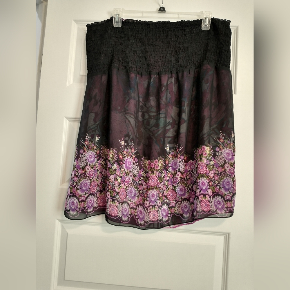 🟢 3/$11 Reversible Skirt Size 3